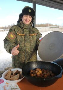 Бежали, стреляли, готовили пищу