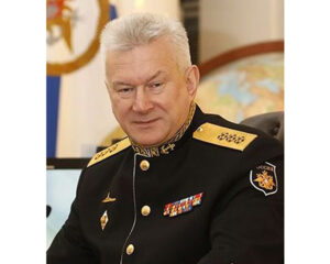 Главнокомандующий Военно-Морским Флотом адмирал Н. Евменов