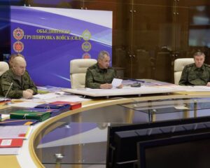 На контроле всестороннее и непрерывное обеспечение войск