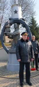 По законам прочного корпуса