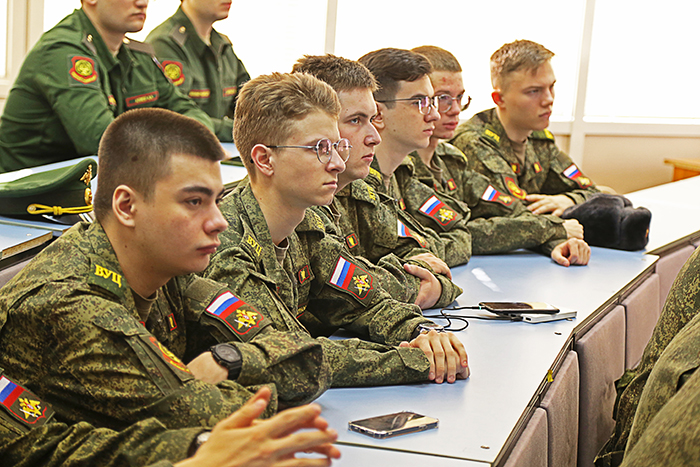 Курсанты Военного учебного центра при Российском государственном университете правосудия.