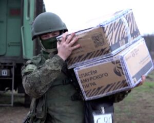 Нить, связующая фронт и тыл, прочна