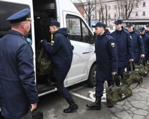 На службу – с позитивным настроем.