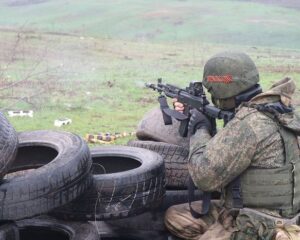 С профессиональным подходом.
