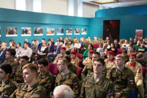 Под дланью России