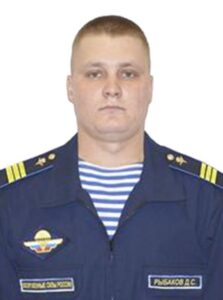 Гвардии сержант Дмитрий РЫБАКОВ.
