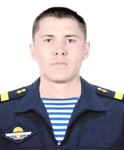 Старший сержант Анатолий ВОЗИСОВ.