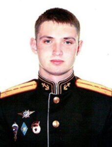 Гвардии капитан Дмитрий МИХЕЕВ.