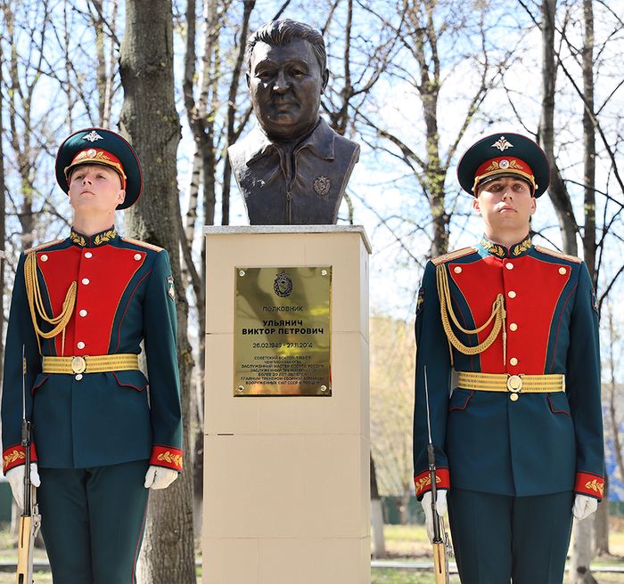 Воспитавший яркую плеяду армейских боксёров
