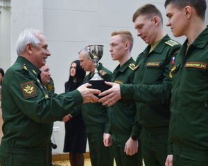 Главный приз у наших интеллектуалов.