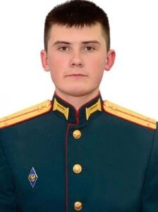 Лейтенант Андрей МАКРУШИН.