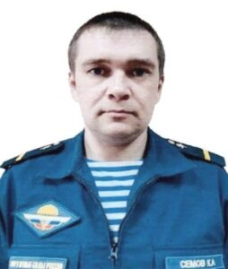 Гвардии ефрейтор Кирилл СЁМОВ.