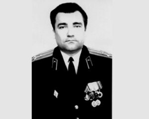 УШАКОВ Евгений Сергеевич.