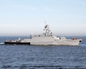 «Великий Устюг» в авангарде ударных кораблей.
