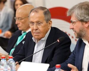 Наступила эпоха перехода к многополярности и отказа от подчинения гегемону.