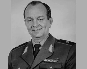 НИКИШИН Владимир Иванович.