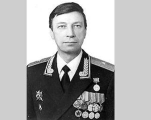 ШВЫРКУНОВ Станислав Александрович.