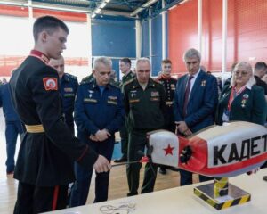 С неиссякаемой творческой энергией.