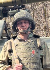 Гвардии прапорщик Денис ШИШОВ.