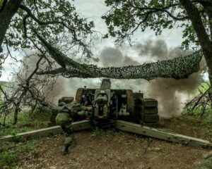 По противнику – упреждающим ударом.