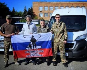 Только вместе мы победим нацистскую нечисть.