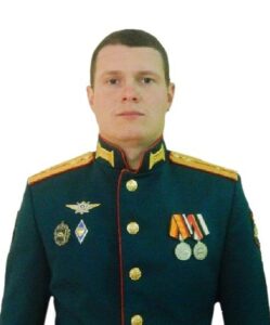 Старший лейтенант Александр ИГНАТЬЕВ.