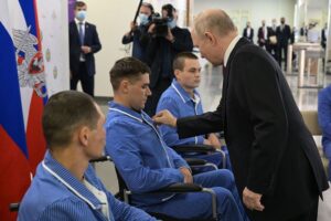 Нельзя словами передать, как благодарны мы за труд ваш ратный