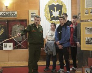 О героях и оружии побед.