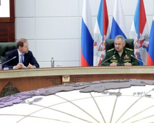 На контроле – оснащение армии.