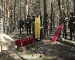 Имя его неизвестно. Подвиг – бессмертен.