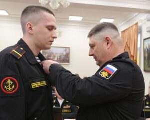 Кавалер медали «За отвагу».