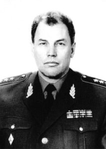 МАНИЛОВ Валерий Леонидович