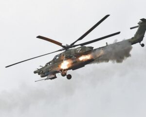 Точными ударами не оставляем неприятелю шансов.