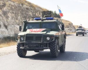 Российская военная полиция поддерживает безопасность на севере Сирии.