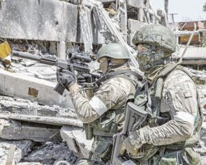 Врагу не оставляя шансов.