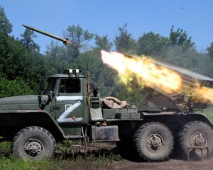 Наша оборона изматывает противника
