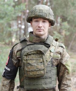 Младший сержант Игорь ЗАВАРЗИН.