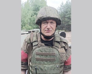 Гвардии капитан Дмитрий МАТЫЦИН.