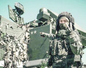 Помогать нужно всем