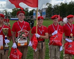 Испытания для юных мотострелков.