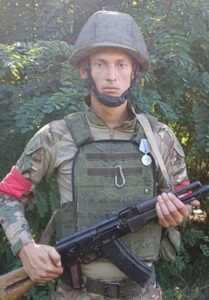 Гвардии рядовой Владимир КРЯКВИН.