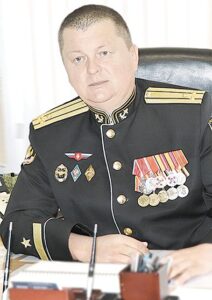 Капитан 1 ранга Дмитрий ЛИПОВ.