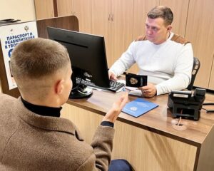 Окружить заботой, согреть вниманием