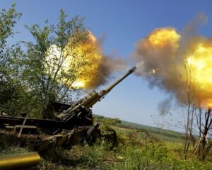 Атак неприятеля становится меньше.