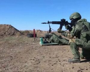 Готовятся к предстоящим задачам усердно.