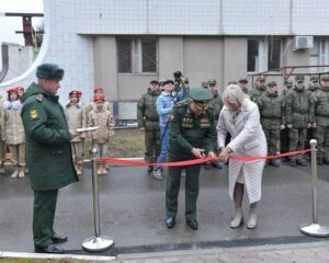 СВOих не бросают женщины страны