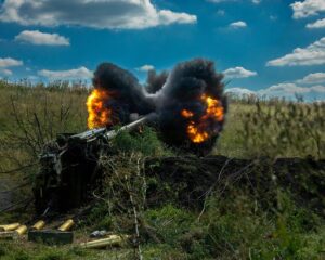 Противник получает по зубам снова и снова