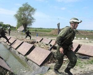 Заветные вершины в спорте и службе.