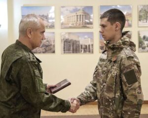 Героям битвы за Марьинку.