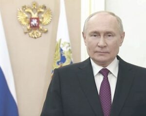 Видеообращение Президента РФ Владимира Путина к участникам и гостям Всероссийского военно-патриотического юнармейского слёта 9 декабря 2023 года.